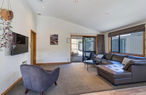 Frankton House | Remarkables View