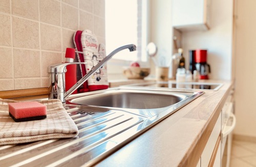 Kirchdorf Apartment | Rental-Deluxe-Private Bathroom-Garden view-Garten-1Schlafzimmer-DG