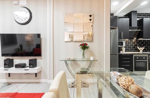 Imperial Apartment | Rentalis Madrid Río | Modern apartment next to Madrid Río with parking
