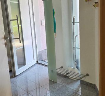 Mistelgau House | Resi's Zimmer mit Bad und Terrasse