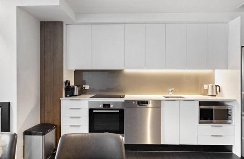 Arthur's Point Apartment | Residence Du Parc - Apt 5 at the base of Coronet Peak