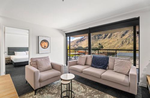 Arthur's Point Apartment | Residence du Parc by Staysouth