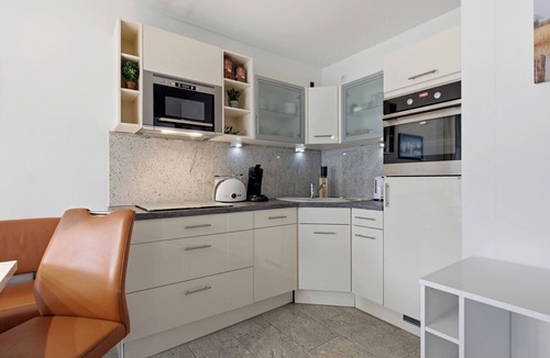 Balm Apartment | Residenz am Balmer See apartment 31 with sauna, lake view & 5 beds