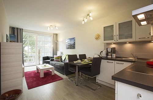 Balm Apartment | Residenz am Balmer See Whg. 19 with sauna, lake view and 50 m to the water