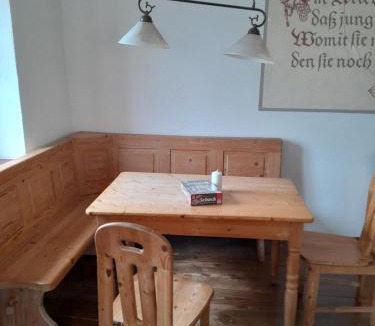 Funfstetten Apartment | Residieren in der Beletage des Schlößle