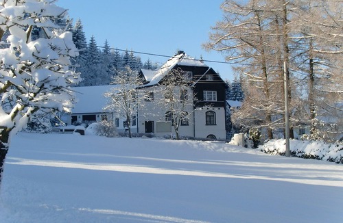 Barenfels Apartment | Rest and relaxation in a charming nature in every season!
