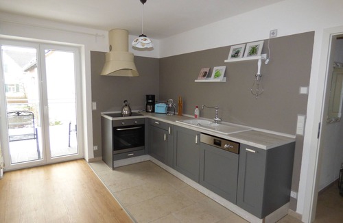 Poettmes Apartment | Rest and relaxation in the countryside in nostalgically decorated bedrooms