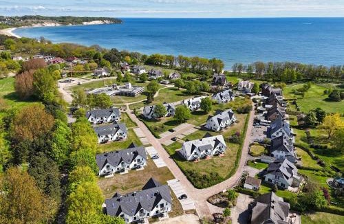 Lobbe Apartment | Rex Rugia FeWo15-7 mit Schwimmbad und Saunanutzung im AHOI-Erlebnisbad Sellin