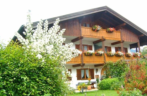Inzell Apartment | Rheingau vacation rental for 2 people with a balcony, 35 square meters