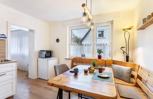 Oberhundem Apartment | Richter Apartment with Mountain View and Shared Terrace