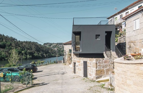 Santa Maria da Feira House | River Beach walking distance. Panoramic River Views. Air conditioning