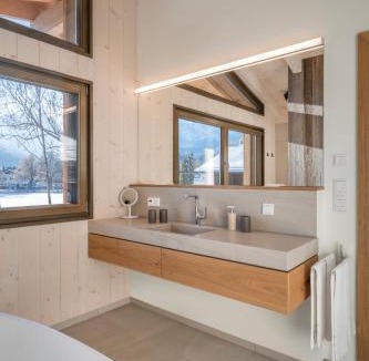 Garmisch-Partenkirchen Ski Chalet | Riverside Chalet Dreitorspitz