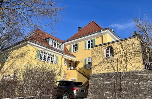 Ochsenhausen House | Romantic villa section in the baroque and musical town of Ochsenhausen