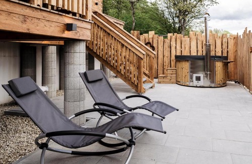 Vorra Apartment | Romantikchalet Bärenhöhle mit eigenen Wellnessbereich, Komfort und viel Ruhe