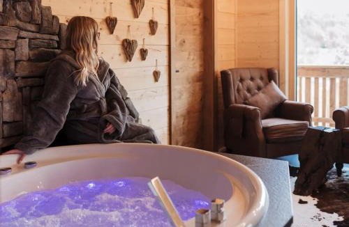 Vorra Apartment | Romantikchalet Bärenhöhle mit eigenen Wellnessbereich, Komfort und viel Ruhe