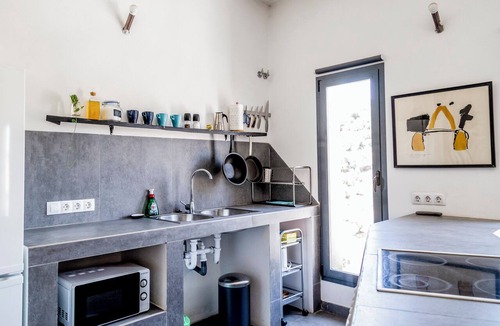 Casabermeja House | Rooftop Bath, Art & Panoramic Views Near Málaga