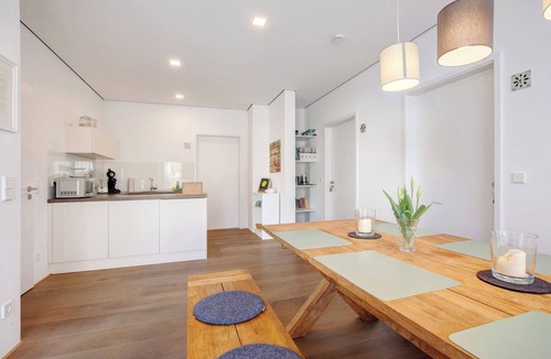 Voehringen Apartment | Room '1' with Shared Terrace and Wi-Fi