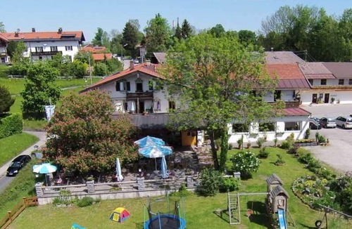 Gmund am Tegernsee Apartment | Room 10 without lake view and balcony - Gasthof am Gasteig