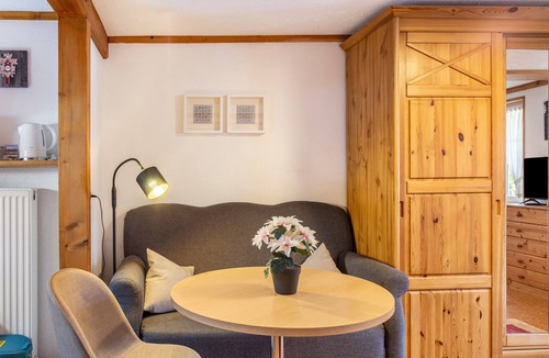 Donaueschingen Apartment | Room 'Apartment 6' with Shared Garden and Wi-Fi