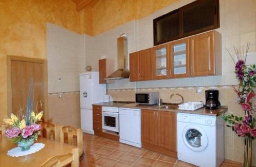 Maluenda House | Room 'Habitación Matrimonio' with Wi-Fi and Air Conditioning