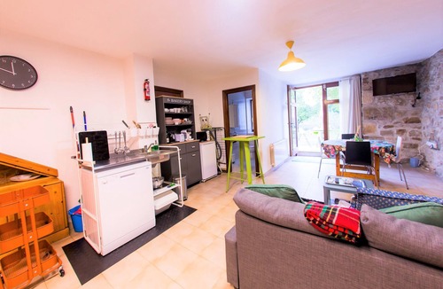 Iurreta Ski Chalet | Room with Private Bathroom in a Traditional Basque House with a Terrace