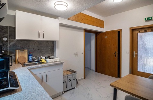 Berg Apartment | Room 'Zimmer 3' with Wi-Fi