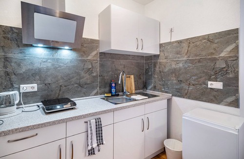 Berg Apartment | Room 'Zimmer 5' with Wi-Fi