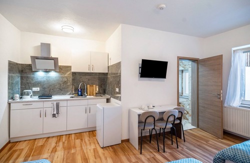 Berg Apartment | Room 'Zimmer 5' with Wi-Fi