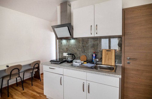 Berg Apartment | Room 'Zimmer 7' with Wi-Fi