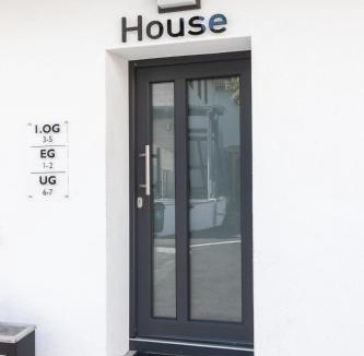 Ost House | Rooms by StayStay I 24 Hours Check-In