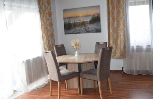 Luenen Apartment | Royal Home - Geräumige Ferienwohnung mit Balkon nahe Seepark Lünen und Dortmund!