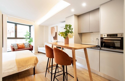Ciudad Lineal Apartment | Rubik IX apartment in Madrid