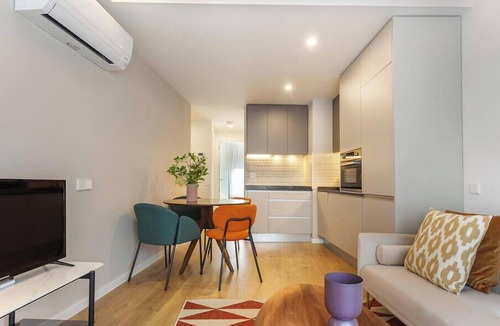 Ciudad Lineal Apartment | Rubik VIII apartment in Madrid