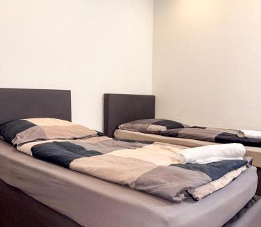 Katernberg Apartment | Ruhr Business Apartments Essen Apartment mit 5 Einzelbetten Privat Parkplatz