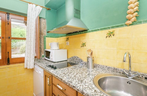 Casas del Monte House | Rural Holiday Home in Casas Del Monte
