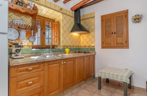 Orgiva House | Rural House 'Cortijo Corral Del Gallo' with Mountain Views, Wi-Fi & Air Conditioning