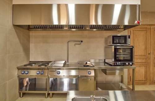 Posadas House | Rural House 'Dehesa El Alcornocal' with Private Pool, Wi-Fi and Air Conditioning