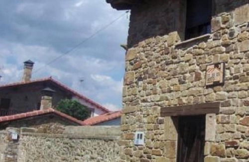 San Andres de Soria House | Rural House 'Sierra De Tabanera' in Soria with Views and Private Garden