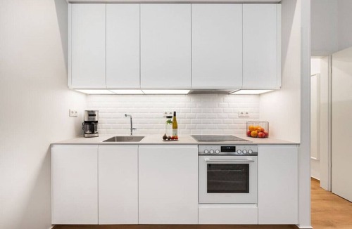 Moabit Apartment | S4 - Apartment 0 · 4-Room Apartment 90sqm with barrier free access