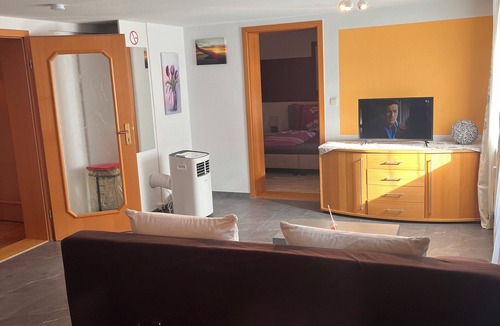 Bayreuth Apartment | S4 Center Whg Bayreuth top location to the red main center, balcony, climate