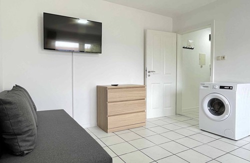 Schwandorf Apartment | (SAD153) small workers rental with balcony