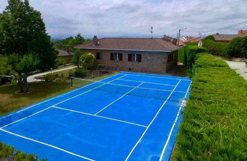 Ganuza House | Sagasti-Enea Villa con Piscina y Tenis en la Rioja