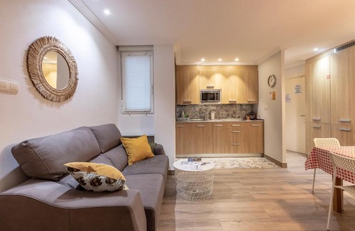 Basurtu Apartment | San Mames Termibus with parking by Aston Rentals