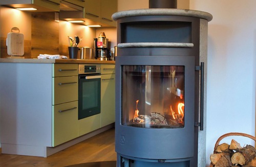 Niederrathen Apartment | Sandsteinwohnung mit 2 Schlafzimmern, Balkonen und Kamin im Sandsteinidyll