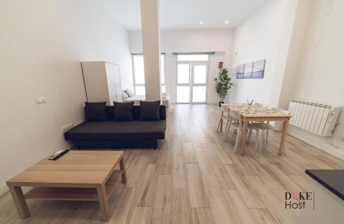 Atocha Apartment | Santa Maria de la cabeza Apartments