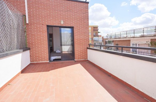 Tetuan Apartment | Santa Rosa Madrid 304 by Escape Home