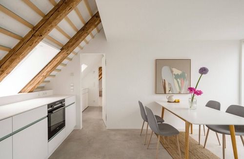 Neuschwabing Apartment | Scandinavian Calm Meets Latin Soul – Schwabing Retreat with Frauenkirche Views