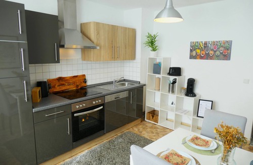 Osnabrueck Apartment | Schölerberg Apartment mit Tiefgaragenparkplatz und Kingsize-bett
