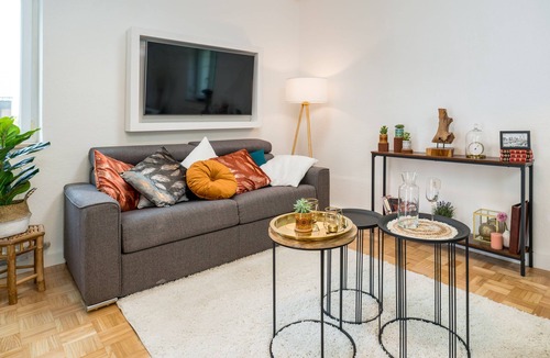 Freilassing Apartment | Schöne 80m² 3 Zimmer City Wohnung im Zentrum
