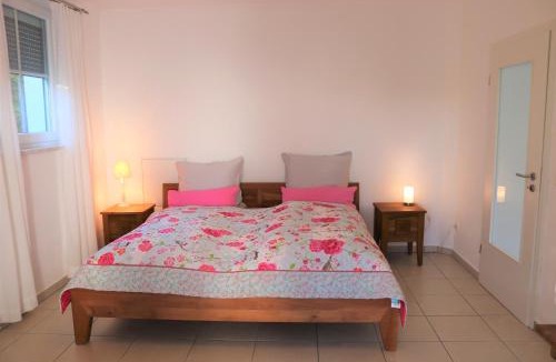 Aicha vorm Wald Apartment | Schöne Ferienwohnung vor den Toren Pullman Citys zwei
